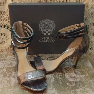 NIB Vince Camuto Steel grey Heels